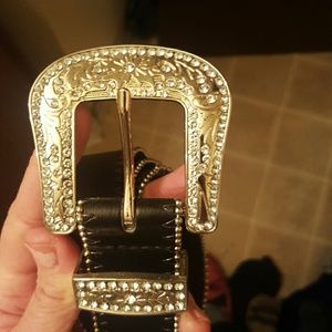 Black western style belt.